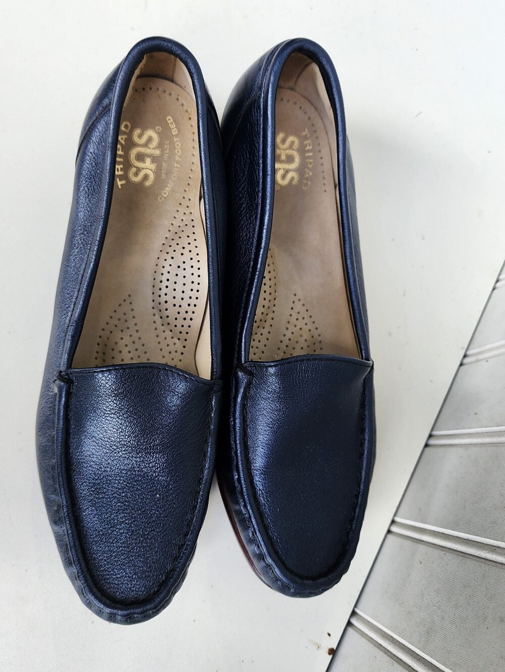 SAS Women’s Simplify Slip-on Loafers Navy Leather Tripad Comfort Narrow 7.5 S